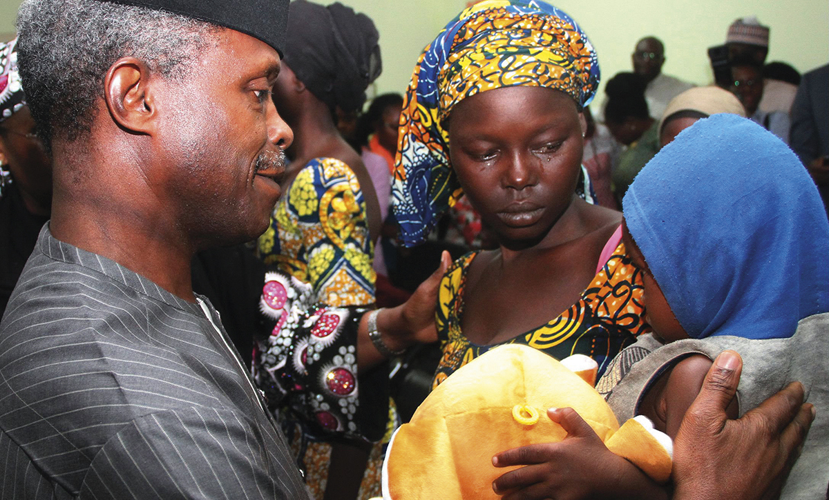 jihadistinen terroristijärjestö Boko Haram sieppasi lähes 300 tyttöä Chibokissa Pohjois-Nigeriassa 2014. Käynnistyi kansainvälinen #BringBackOurGirls-kampanja,