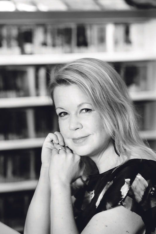 Lapsen Maailman kolumnisti Elina Hirvonen