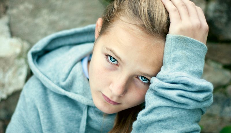Teinityttöjen käytöshäiriöt näkyvät aivomittauksissa