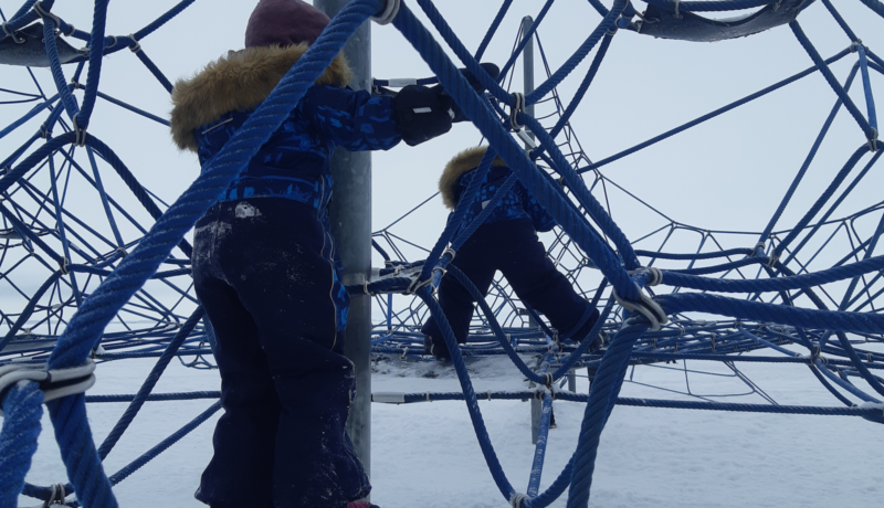 Äiti, saatko sinäkin käännettyä superhyvän syyllisyydeksi?