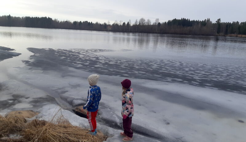 Monikulttuurisen perheen puolia: Pitääkö aina puhua työstä?