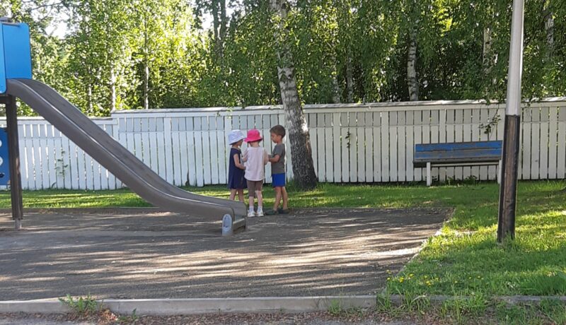 Mitä kolmoset ajattelevat kolmosuudesta?